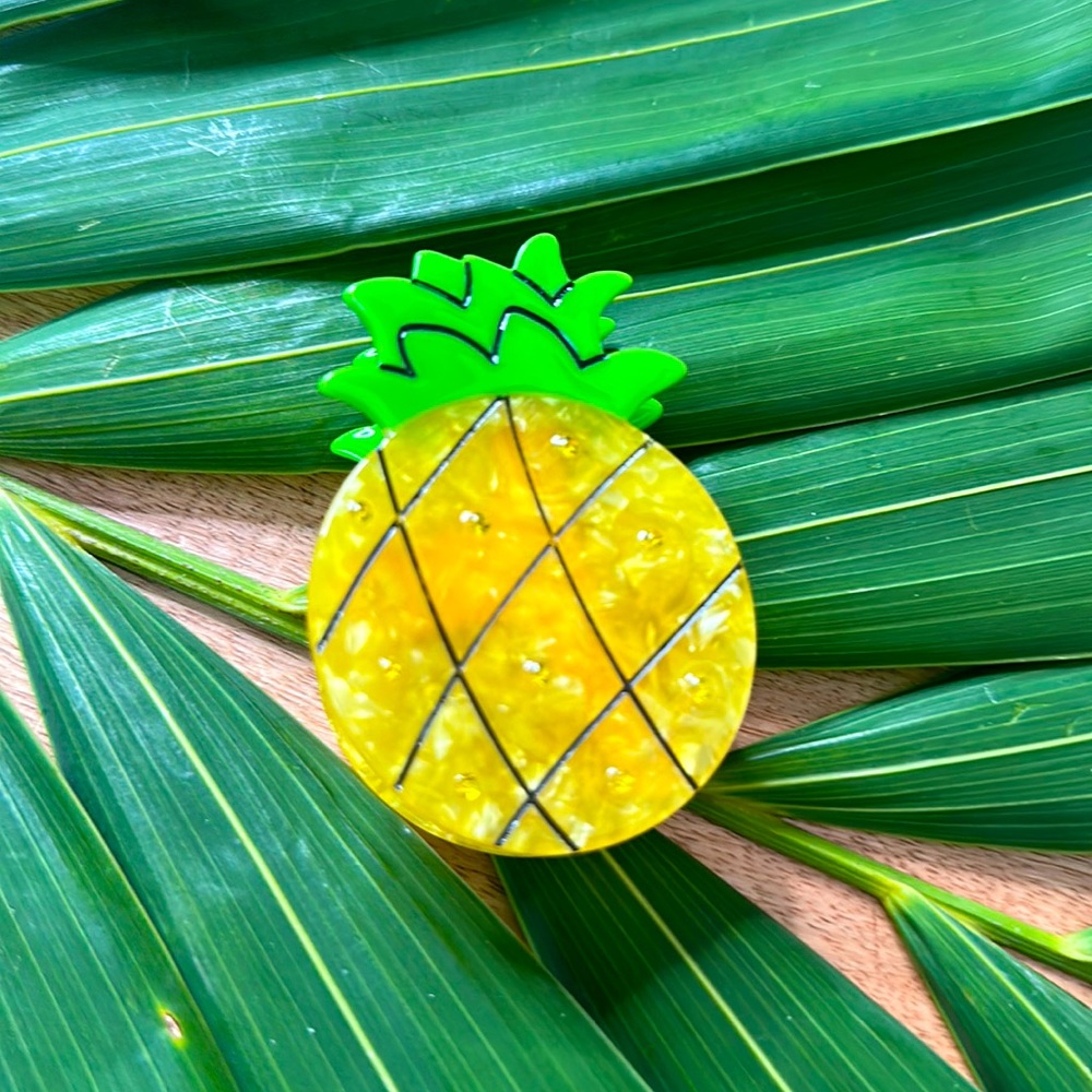 💐 3 for $15 Pineapple hair clip